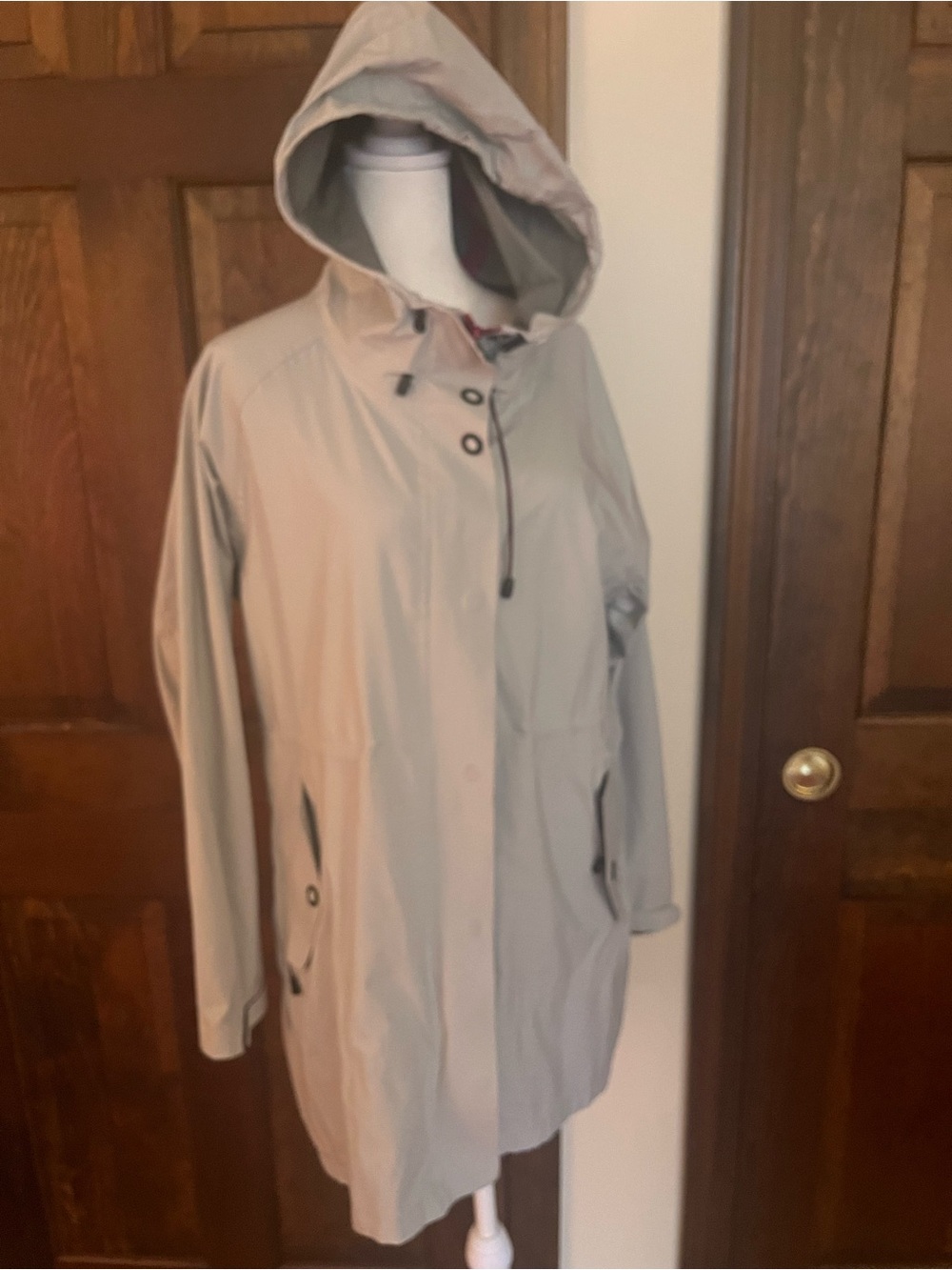 Basin and Range Light Gray Hooded Trench Coat — Women's Casual Rain Jacket